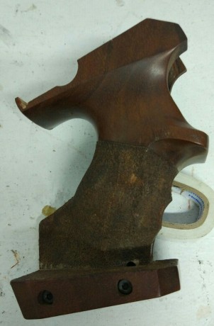 Se vende una empuñadura pardini hp/sp talla L la cual está sin retocar. 00