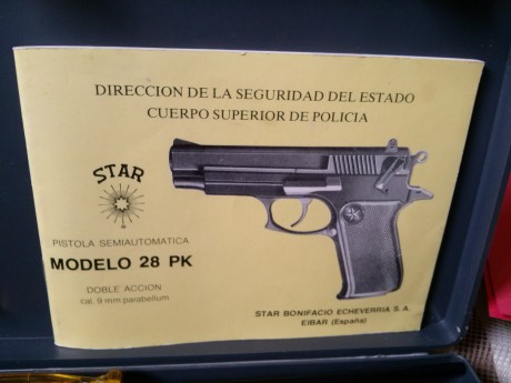 Pistola Star 28PK. Impresionante estado, en su caja original con marcajes del Cuerpo Superior de Policía, 62