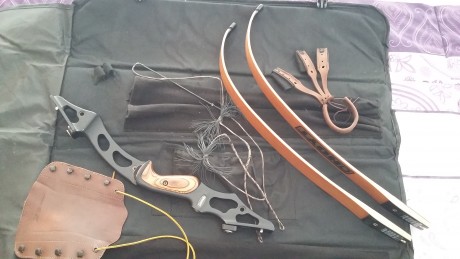 Vendo Hoyt Dorado 45#@28", con poco uso. Junto con el arco incluyo silenciadores de cuerda, funda 00