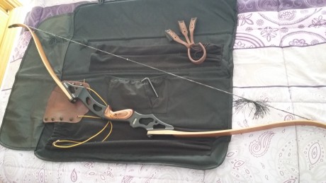 Vendo Hoyt Dorado 45#@28", con poco uso. Junto con el arco incluyo silenciadores de cuerda, funda 10
