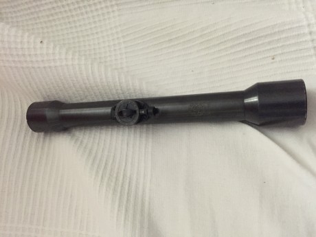 Vendo los siguientes visores militares usados en nuestras F.A.

Visor Typcea de x4 copia del zeiss, muy 02