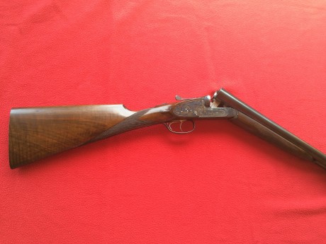 Vendo escopeta Victor Sarasqueta 212 en estado impecable. Nueva.
Cañones 70 cm, acero cromo-niquel, xxx 10