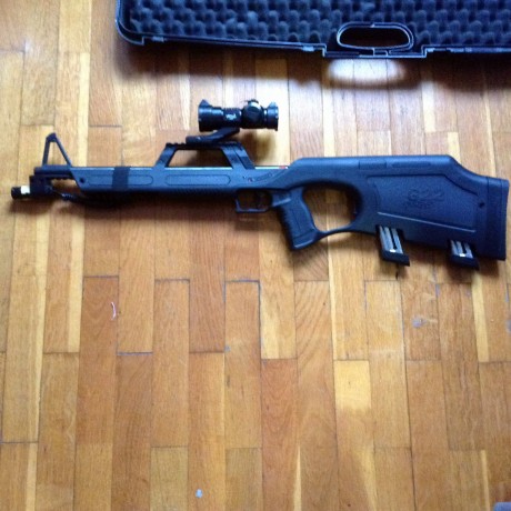 Carabina Walther G.22. Estado excelente.  Dos cargadores,visor de punto rojo original Walther, estuche 00