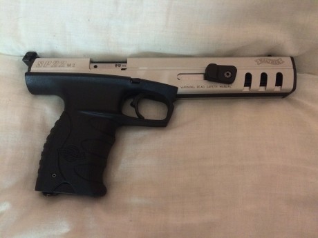 Vendo pistola Walter del calibre 22 con poco uso, guiada en F, por 100€.

 IMG_0156.JPG  00