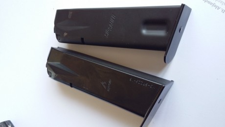 Vendo esta pistola con mucho dolor. Pero necesito hacer caja para otro proyecto. Tiene dos cargadores, 01