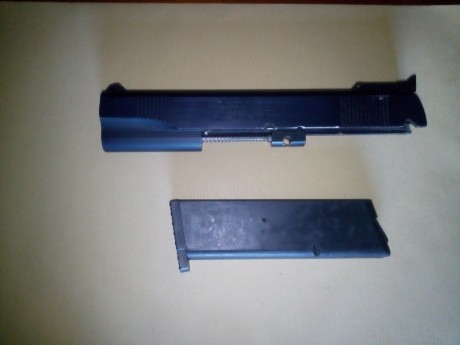 Conversor de calibre 22 para pistolas 1911 y clones. Es de la marca Pro Teck de fabricación italiana. 02