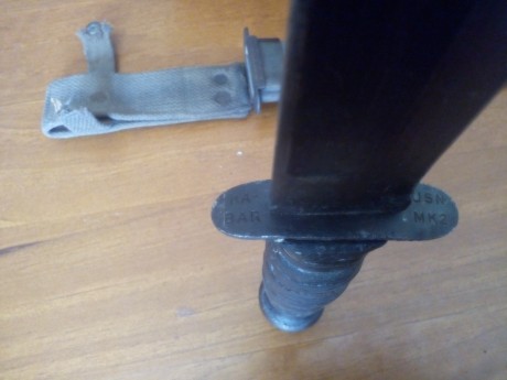 Cuchillo KA BAR MK2 USN, original de la segunda guerra mundial, usado por la marina de loa Estados Unidos. 00