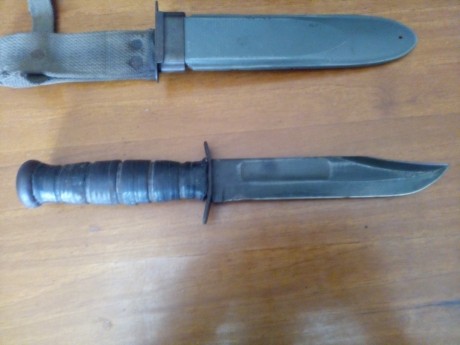 Cuchillo KA BAR MK2 USN, original de la segunda guerra mundial, usado por la marina de loa Estados Unidos. 11