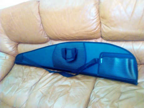 Hola.

Vendo funda gamo para carabina o fusil con visor. 

Medidas interiores 125x26

Verde y negra. Dos 01