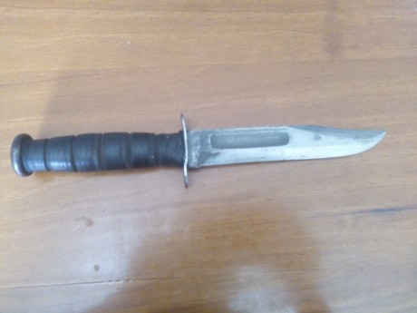 Cuchillo KA BAR MK2 USN, original de la segunda guerra mundial, usado por la marina de loa Estados Unidos. 21