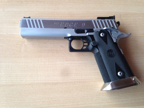 Vendo STI Edge, 9mm, con cuatro cargadores.
Lleva extras , guión de fibra, retén cargador extendido de 01