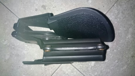 Hola vendo dos fundas y un ris para glock 17 /19
Las fundas nuevas, sin usar, el ris usado pero perfecto
La 21
