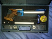 SE VENDE PISTOLA MARCA: TESRO MODELO: PA 10-2 CON MALETIN ,dos botellas,las botellas llevan medidor de 10
