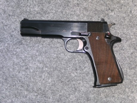 Hola a todos, pongo a la venta esta magnifica Star PS en calibre 45 en estado flamante, con su caja original 00