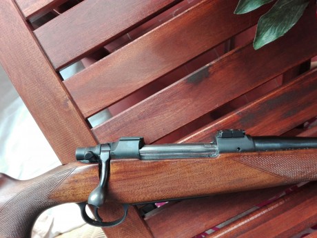 Se vende rifle Brno 602 calibre 375 HH en muy buenas condiciones. En el precio estan incluidas bases y 02
