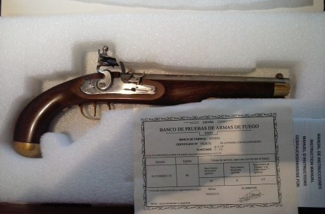 Hola. Vendo pistola PIRATA Ardesa, calibre 45 de chispa, estriada,  nueva. Sólo la tuve de adorno y probé 10