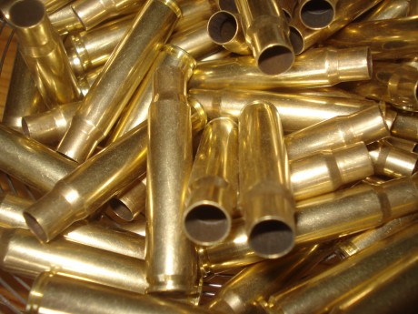 Vendo 101 vainas del calibre 8X57JS marca Geco con 1 tiro, pasadas por tumbler y en bolsa zip, 32 euros 00