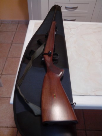 ]Hola. Vendo mi carabina CZ (Ceska) 452 lr  luxe. Está mejor que nueva ya que los "problemillas" 00
