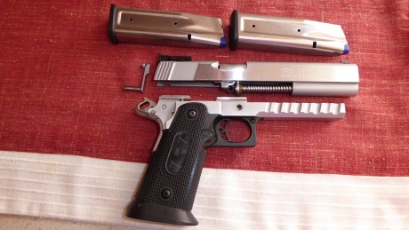 Buenas compañeros, un amigo del club me ha pedido que le venda esta pistola.

Se trata de una  SPS , de 12