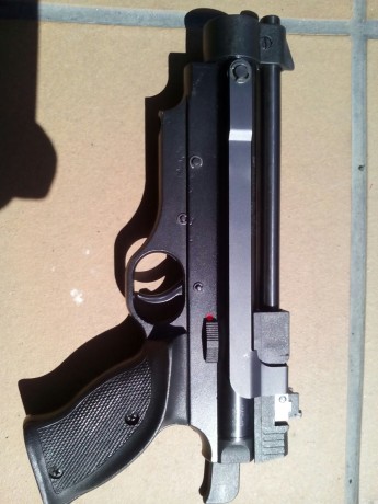 Se vende Cometa Indian Black calibre 4.5 en perfecto estado. 

Muy poco uso, soy tirador de carabina. 01