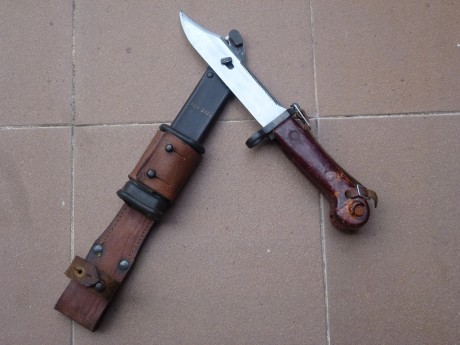 Hola.
Vendo bayoneta rumana del fusil AKM tipo II traida de Croacia. Estas bayonetas fueron compradas 01