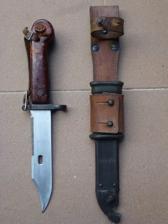 Hola.
Vendo bayoneta rumana del fusil AKM tipo II traida de Croacia. Estas bayonetas fueron compradas 11