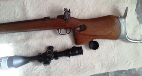 Carabina marca Shultz & Larsen modelo Olimpia. Calibre .22 l.r. Cañón super pesado. Rabera original. 11