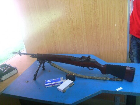 seguimos limpiando armeros,por no usar vendo M1A  M-14  muy buen estado y muy preciso
 calibre 243 w
 82