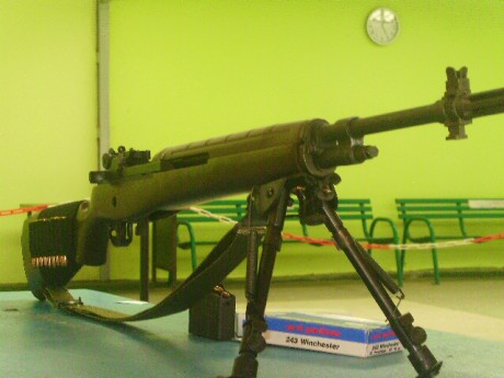 seguimos limpiando armeros,por no usar vendo M1A  M-14  muy buen estado y muy preciso
 calibre 243 w
 90