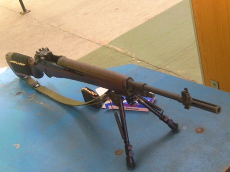 seguimos limpiando armeros,por no usar vendo M1A  M-14  muy buen estado y muy preciso
 calibre 243 w
 102