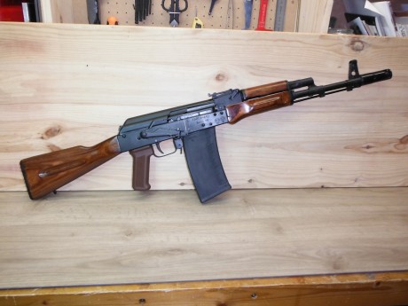 VENDIDA. Escopeta Saiga 410 versión 02, la que es como un Ak 47 clásico.
Muy buen estado de conservación 00
