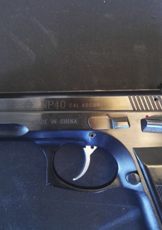 Buenas

Vendo Norinco NP40, calibre .40SW, tiene muy pocos tiros.
El precio son 350€ Portes a penisula 00
