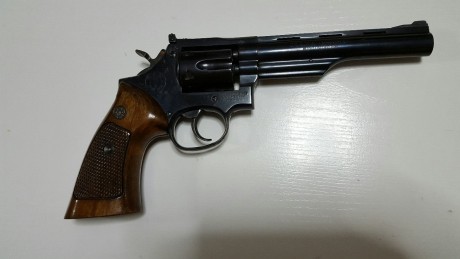 Revolver Llama calibre  22LR, Cañón 6 pulgadas, Guiado en F. Estupendo Estado, 120 euros + gastos de envío. 00