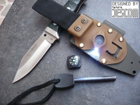 Buenas noches os dejo unas fotos de mi MT_1 y de la funda de Kydex que le hice.
Espero que os guste. 01