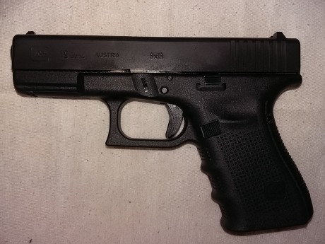 Glock 19 4 Gen totalmente nueva, con menos de 6 meses, en perfecto estado.
Tiene exactamente 100 disparos, 00