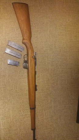 Magnifica carabina destroyer con 3 cargadores, la madera esta impoluta ni el mas minimo arañazo, con una 00