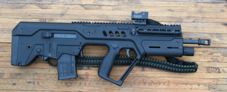 En venta ,visor Ser All Open Sight,hecho en USA.
Incluye una montura UTG para desmontaje rapido.
El visor 20