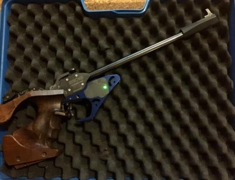 Vendo pistola para modalidad libre Match Guns MG5 electronica. La cacha es talla L, lleva pasta para adaptarla 01