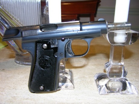 Pongo a la venta ésta magnífica Walther ME. 
El conjunto a la venta consta de: 
.- Pistola Walther ME9-Para 32