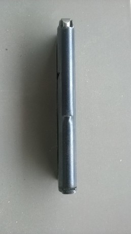 A ver si alguien me puede ayudar.
Hace muchos años (unos 30) había una carabina del 22LR en casa. 
Su 11