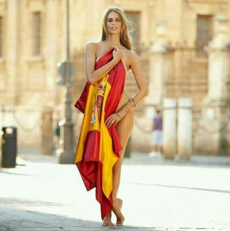 Spain gril.jpg  00