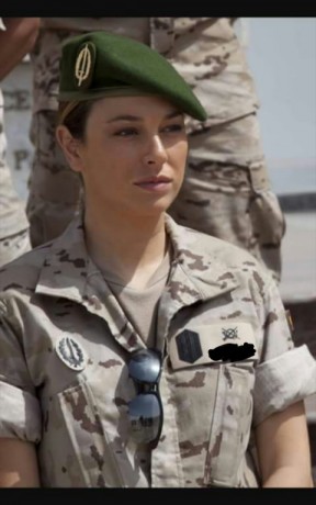  Spain gril.jpg  80