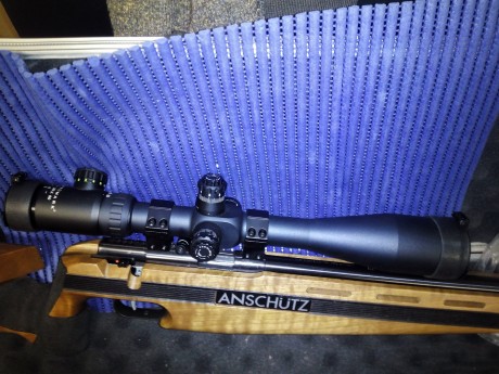 Vendo visor Sightmark 8.2-25x50. Reticula mil dot iluminada  2 colores, verde y rojo y diez intensidades 02