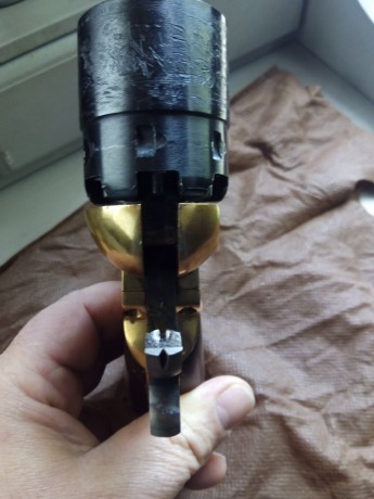 Venta Colt Navy 1851 calibre 44 , Marca Pietta,  en buen estado general tanto mecánico como estético , 22