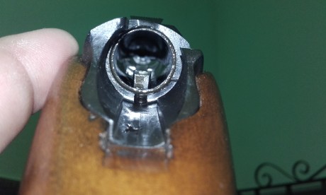 Vendo o cambio CZ 452 cal.22LR. Bien cuidada y mantenida, en excelentes condiciones. Cargador 5 balas. 20