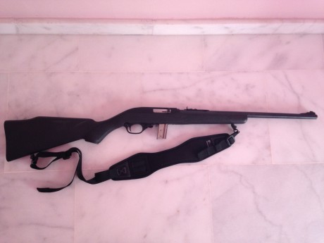 Pues eso, vendo carabina Marlin 22 lr modelo 795 de pasta negra.
Es muy pequeñita, manejable y precisa. 02