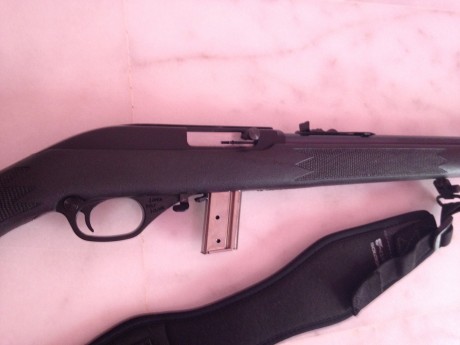 Cambio Marlin 795 muy bien cuidada y funcionando perfectamente es del 22 lr y seamiauto.

Es muy pequeñita 01
