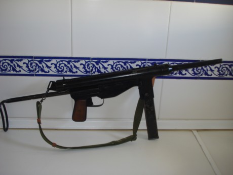hola un amigo quiere vender un subfusil portugues fbp modelo 48 , inutilizado. con certificado bope,en 12