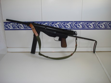 hola un amigo quiere vender un subfusil portugues fbp modelo 48 , inutilizado. con certificado bope,en 11