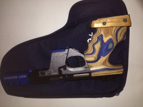 Hola,

Vendo en perfecto estado mi Walther GSP Expert cal .22Lr. 

Se entrega con su maletín, dos cargadores 00